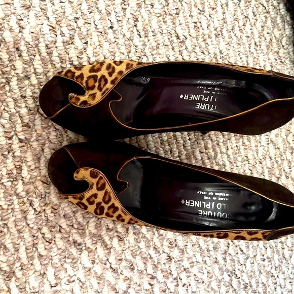 DONALD PLINER COUTURE Animal Print and Suede Peep Toe Heels - Picture 2 of 13